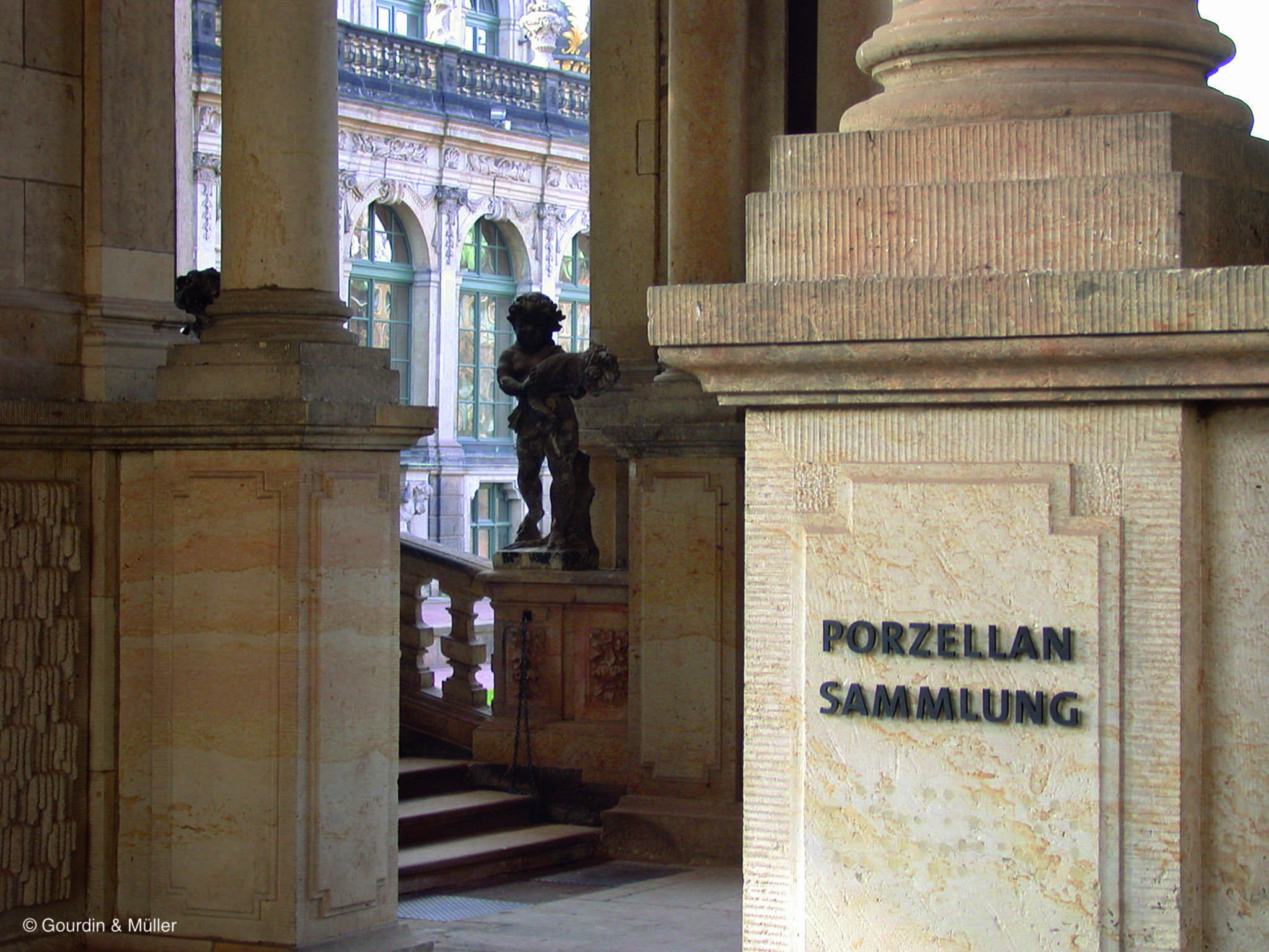 Bronze Buchstaben Dresdner Zwinger