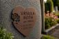 Preview: Bronzeschild Herz mit Rose