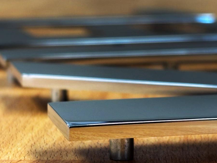 Edelstahl Yachtbuchstaben mit Gewindebuchsen und Stifte