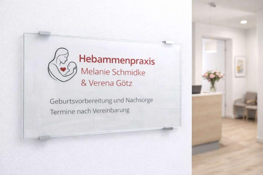 Glas Praxisschild VIGO mit Digitaldruck individuell