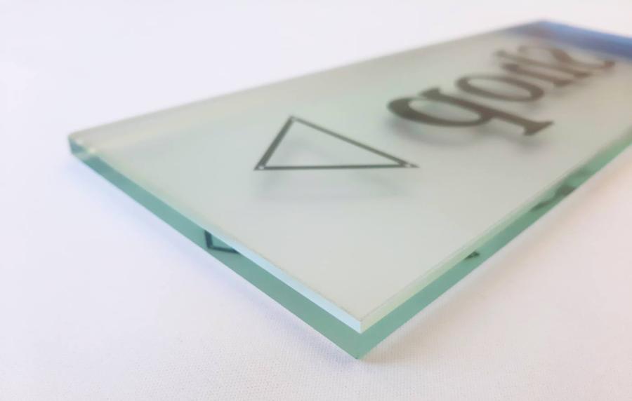 Folienbeschriftung für VIGO-Glasschilder