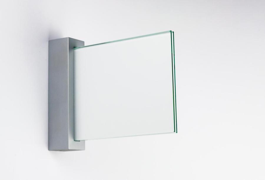 Preview: VISIGN Fahnenschild 149 x 106 mm aus Glas und Aluminium Halterung