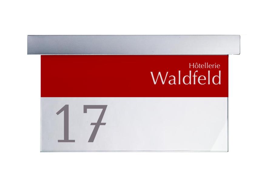 VISIGN/VIGO Deckenfahne 198  x 170 mm aus Glas mit Aluminiumhalter mit austauschbarer Beschriftung