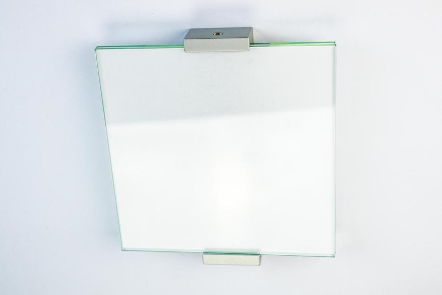 Preview: VIGO Türschild 149 x149 mm aus Glas und Aluminiumhalterung