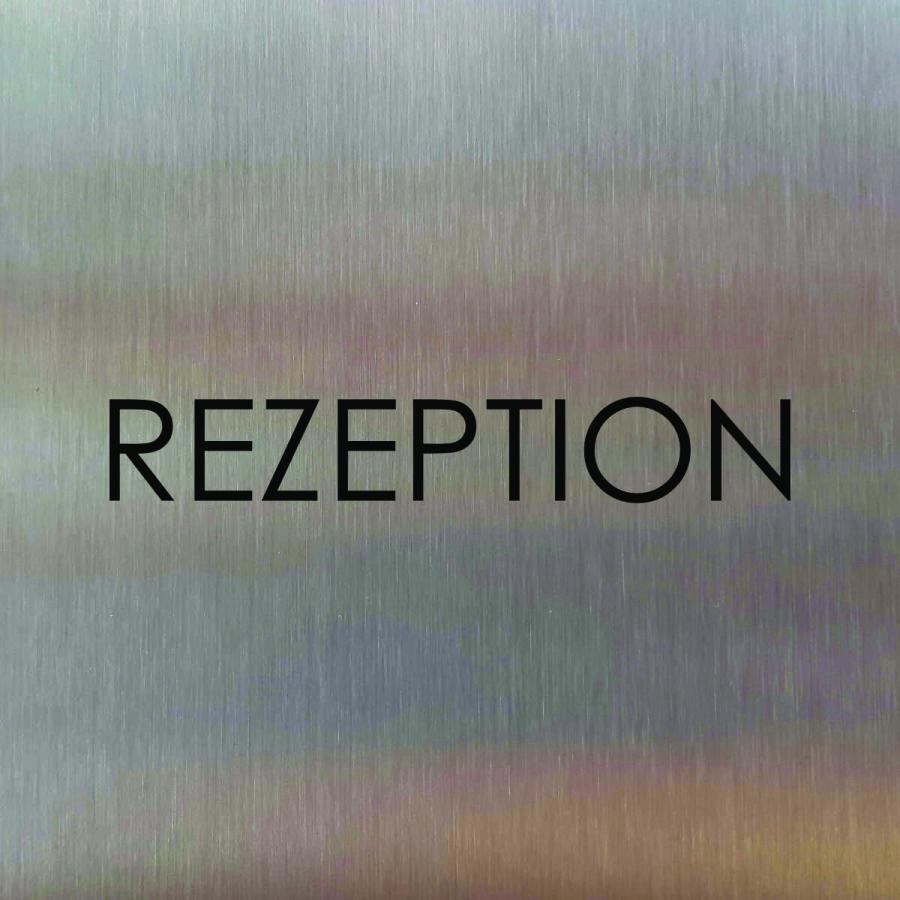 Türschild aus Edelstahl für Hotels und Gastro