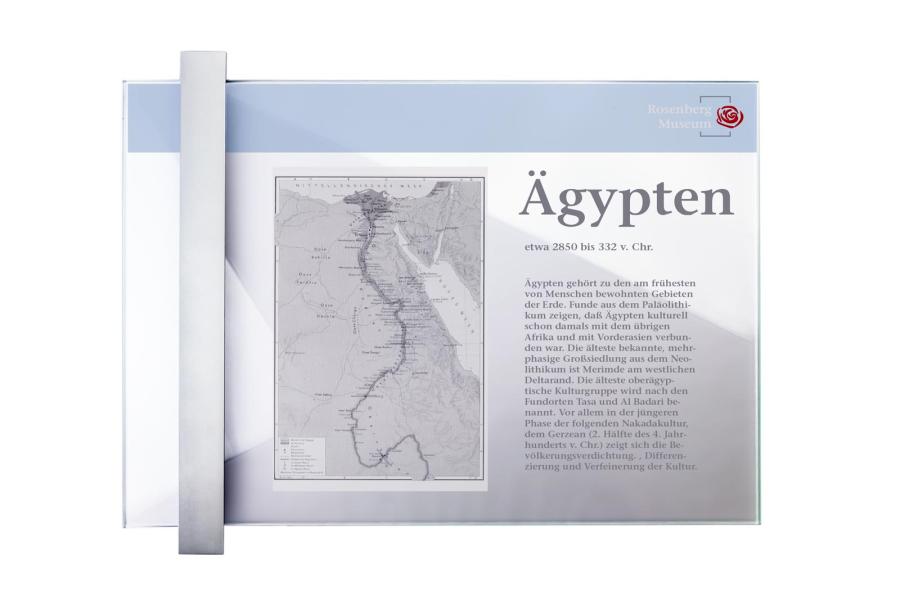 VISIGN Wandschild 421 x 298 mm outdoor aus Glas mit Aluminiumhalter mit austauschbarer Beschriftung