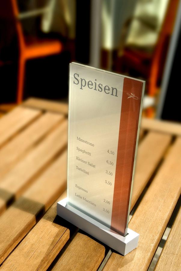 Preview: Speisekarte auf VISIGN VIGO Tischaufsteller