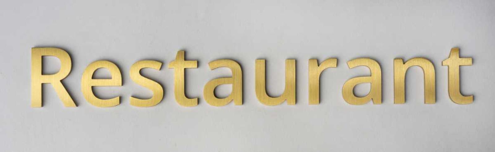 3D Messingschriftzug Restaurant
