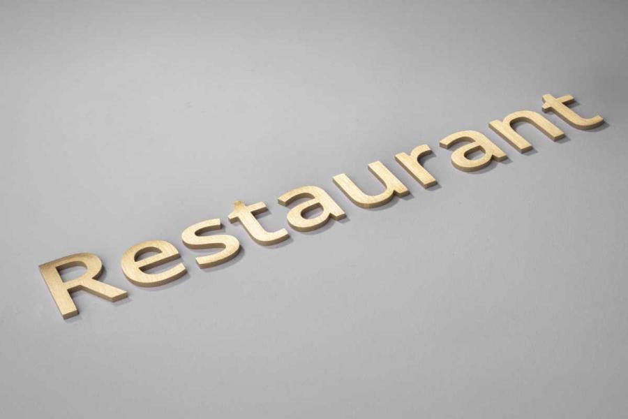 Messingschriftzug Restaurant