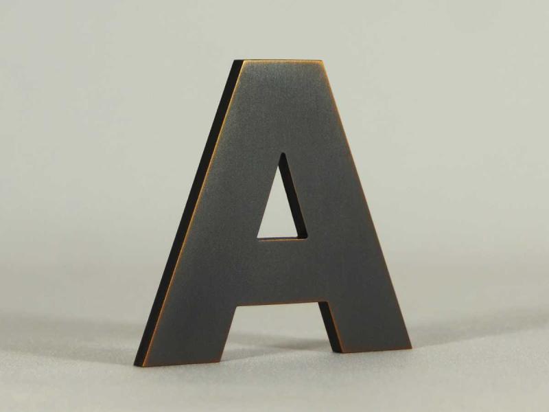 Musterbuchstabe "A" | Zinnbronze | brüniert | 60 mm