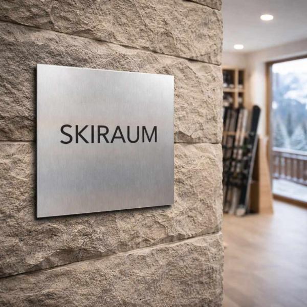 Massives Türschild Edelstahl Skiraum
