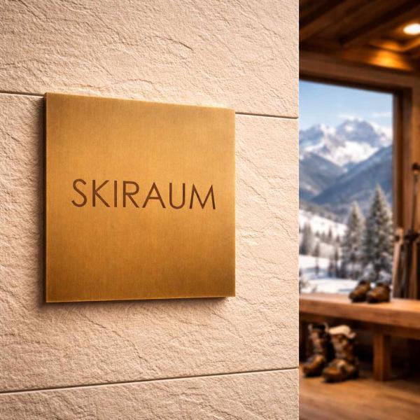 Messing Türschild Skiraum 16 x 16 cm
